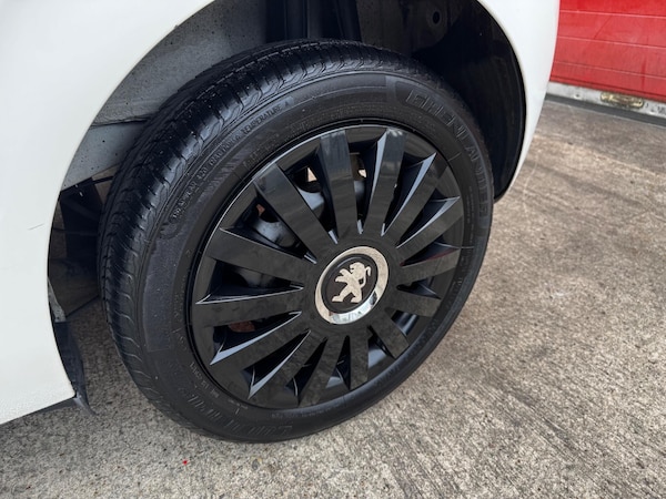 Used Peugeot 108 2016 for sale - 76152402: Photo 68