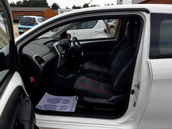 Used Peugeot 108 2016 for sale - 76152402: Photo 82