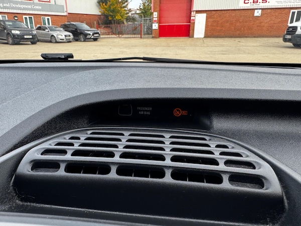Used Peugeot 108 2016 for sale - 76152402: Photo 95