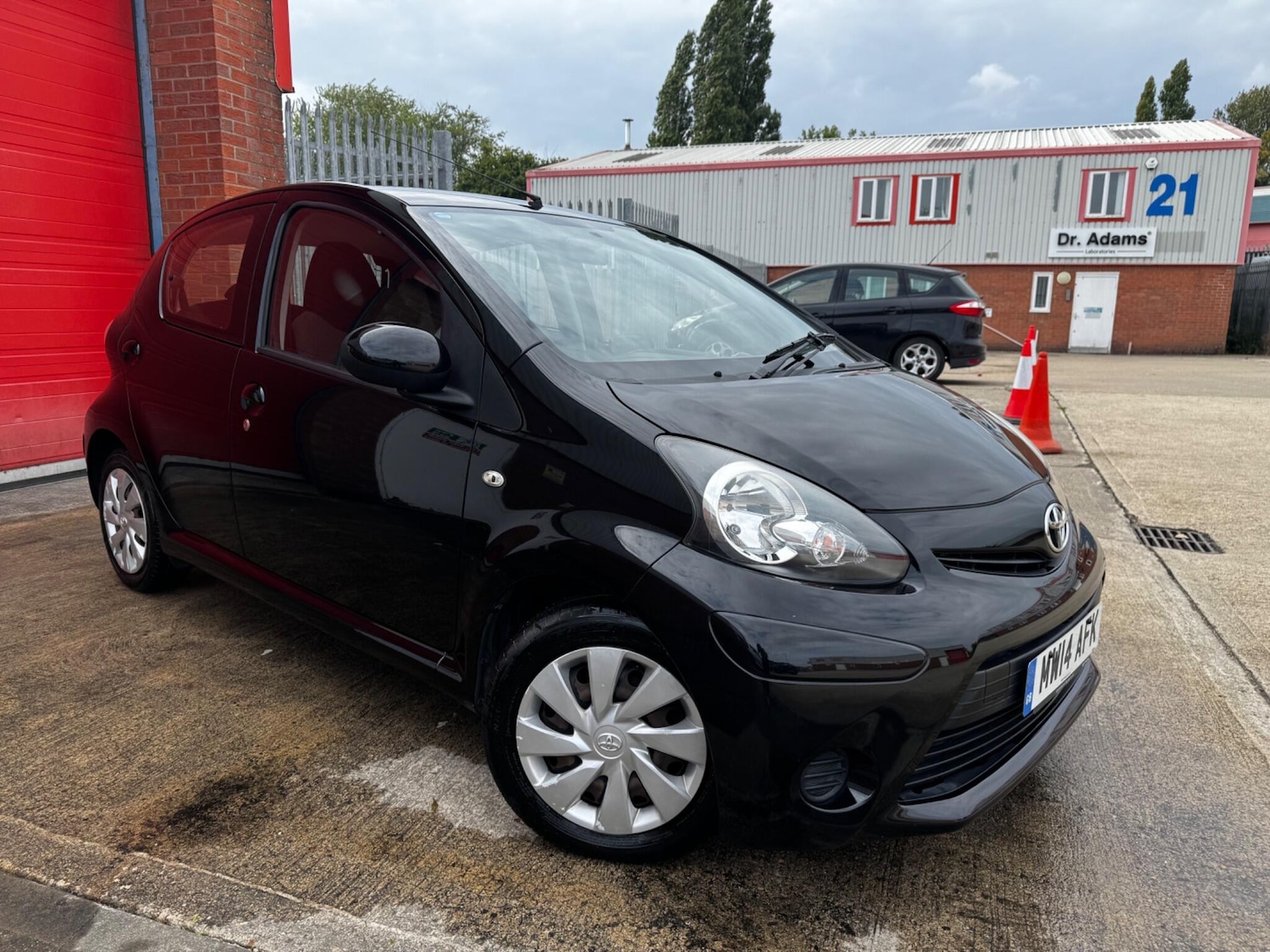 Used Toyota AYGO 2014 for sale - 76071647: Photo 1