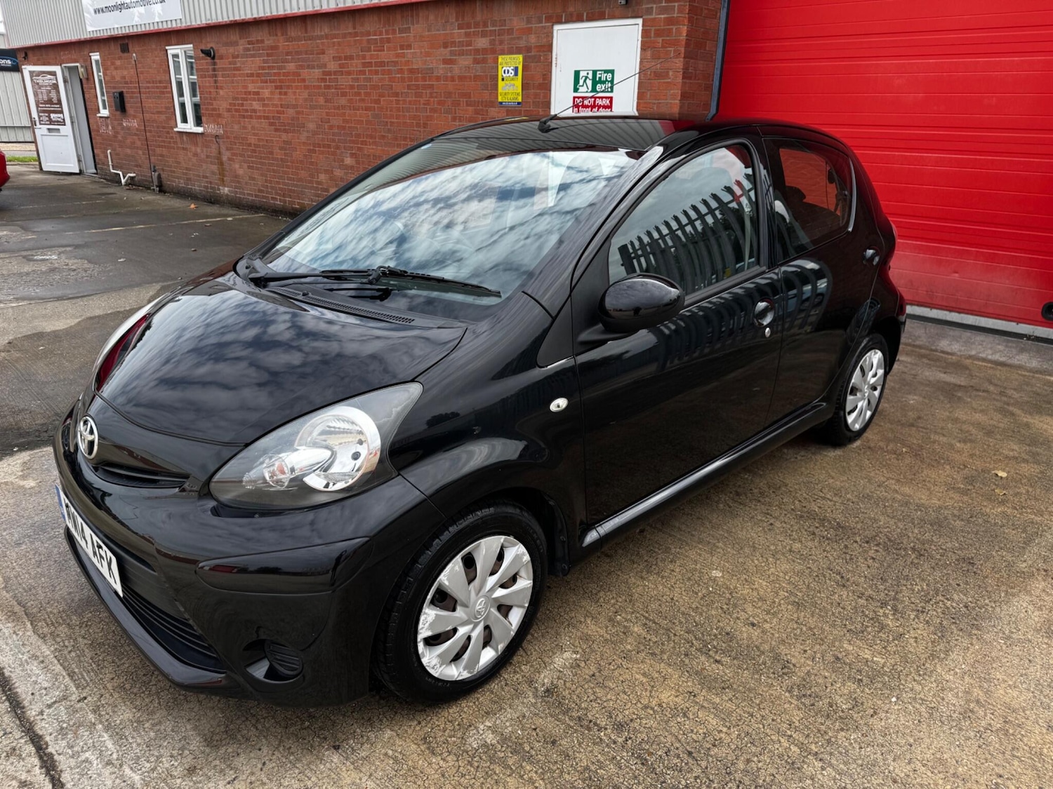 Used Toyota AYGO 2014 for sale - 76071647: Photo 12