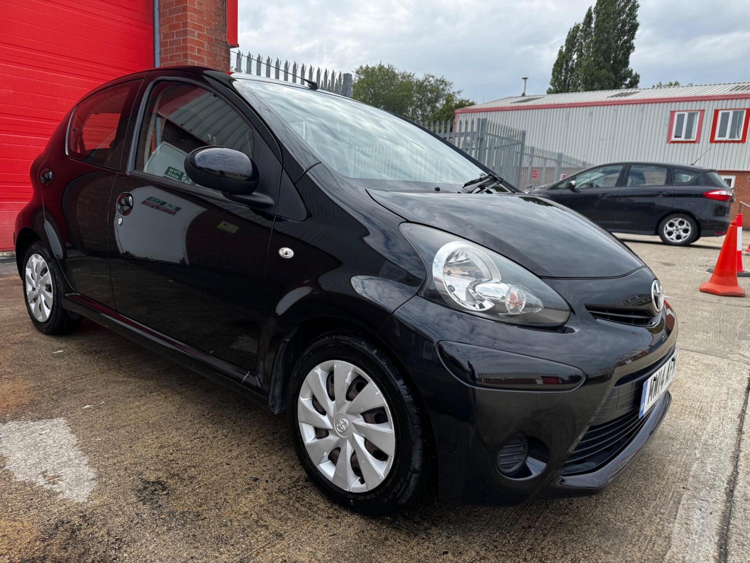 Used Toyota AYGO 2014 for sale - 76071647: Photo 5