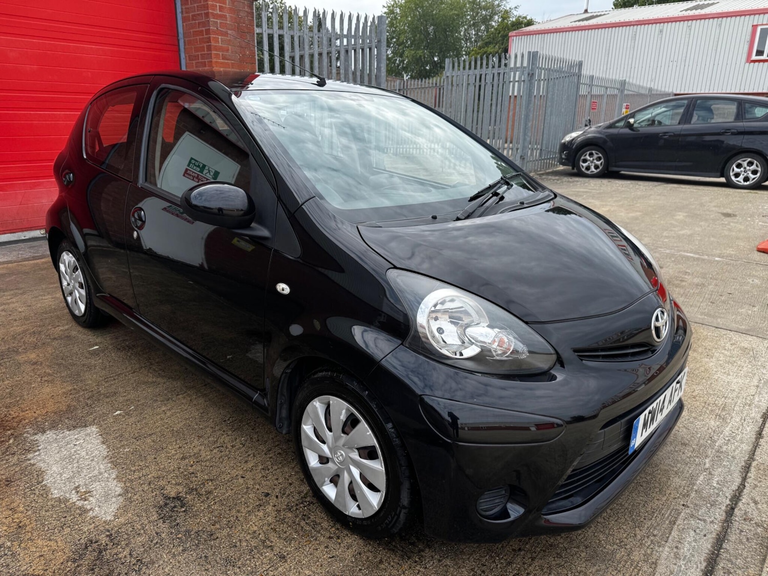Used Toyota AYGO 2014 for sale - 76071647: Photo 6