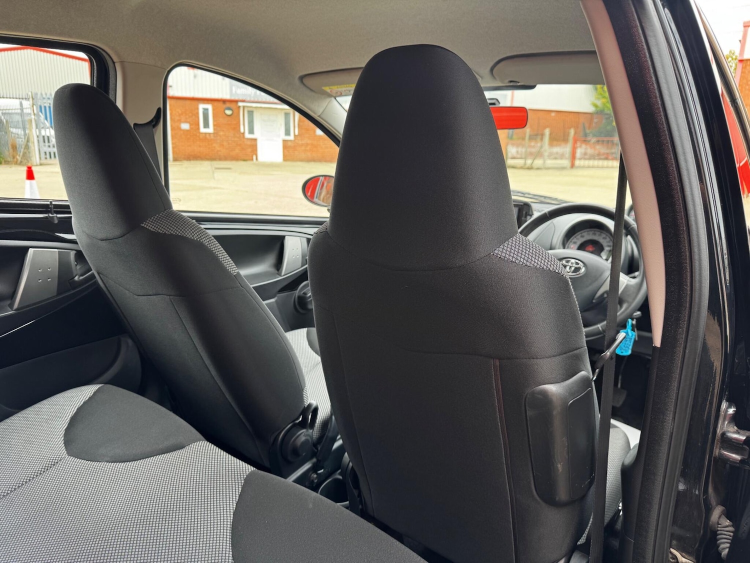 Used Toyota AYGO 2014 for sale - 76071647: Photo 72