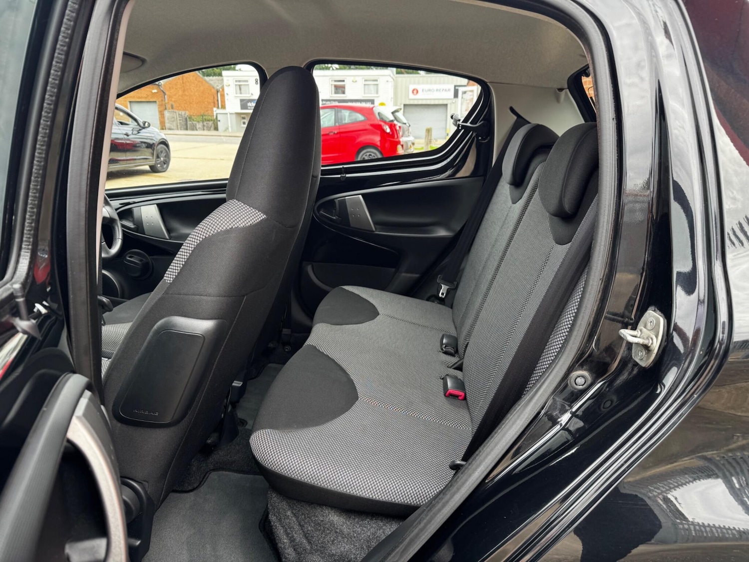 Used Toyota AYGO 2014 for sale - 76071647: Photo 82