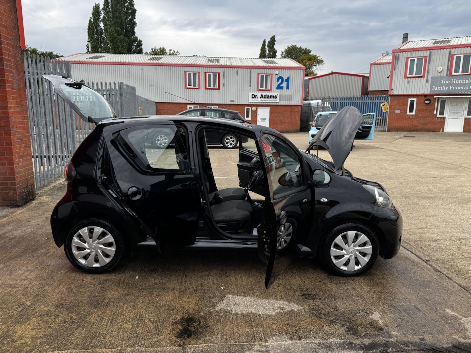 Used Toyota AYGO 2014 for sale - 76071647: Photo 95