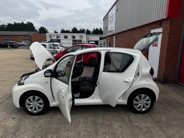 Used Toyota AYGO 2014 for sale - 75519399: Photo 21