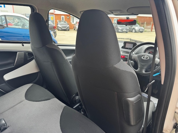 Used Toyota AYGO 2014 for sale - 75519399: Photo 44