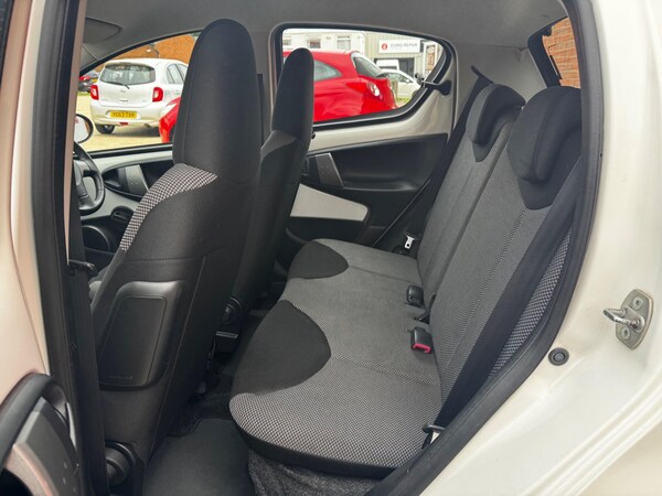 Used Toyota AYGO 2014 for sale - 75519399: Photo 46