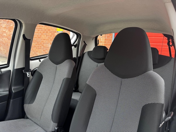 Used Toyota AYGO 2014 for sale - 75519399: Photo 48