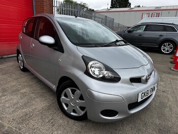 Used Toyota AYGO 2011 for sale - 75459713: Photo