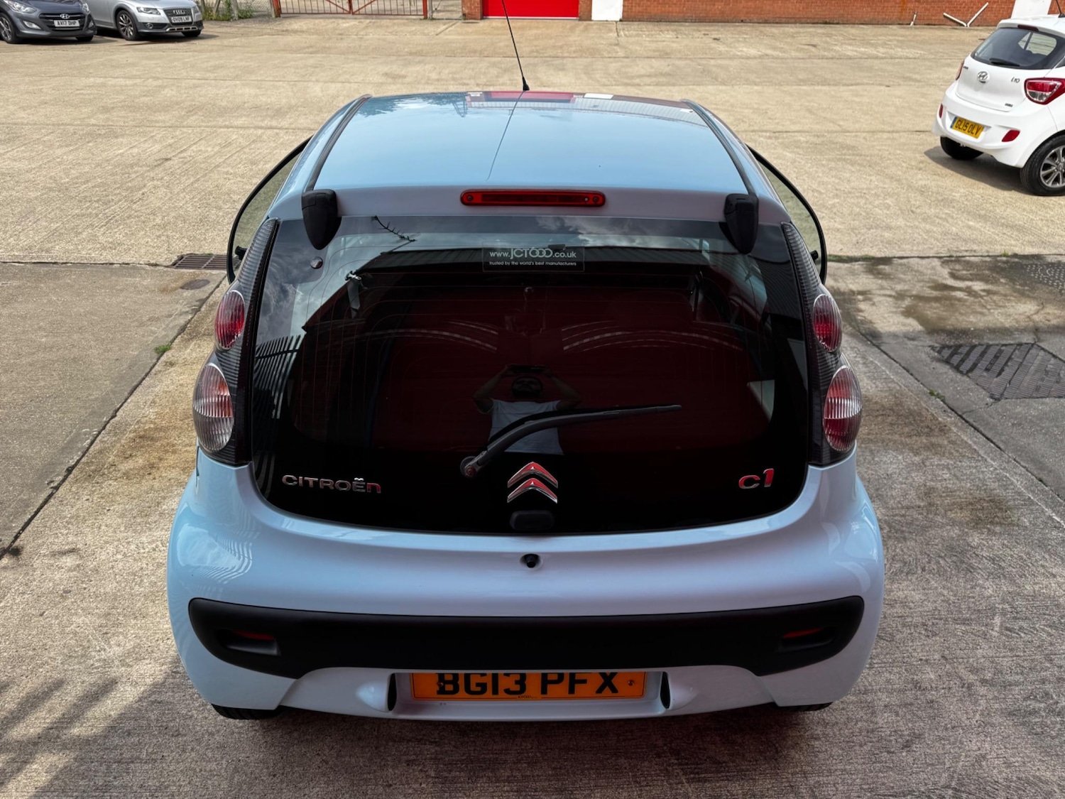 Vehicle 22