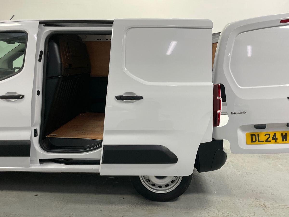 Used Vauxhall Combo 2024 for sale - 76422768: Photo 7