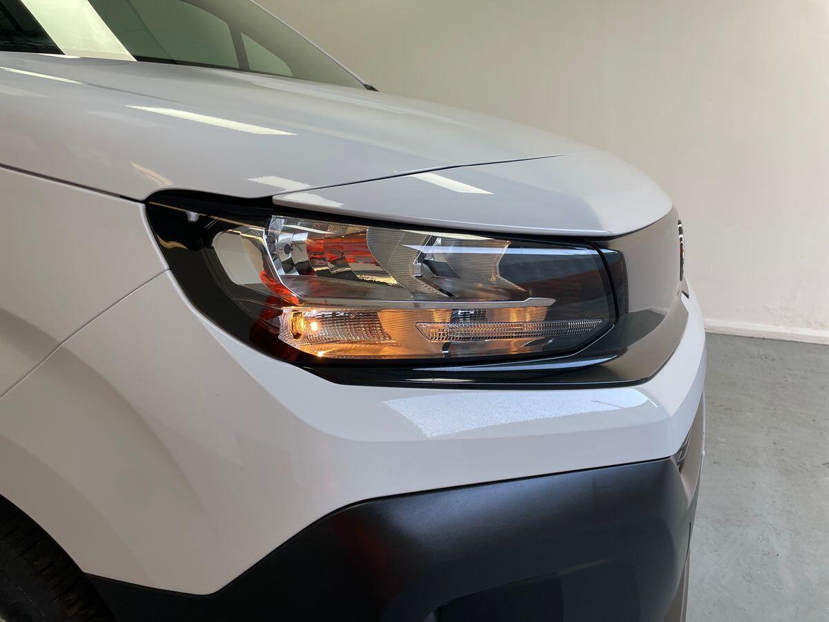 Used Vauxhall Combo 2024 for sale - 76422800: Photo 24