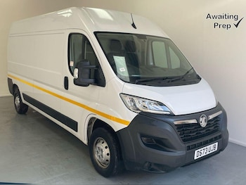Vauxhall Movano feature image