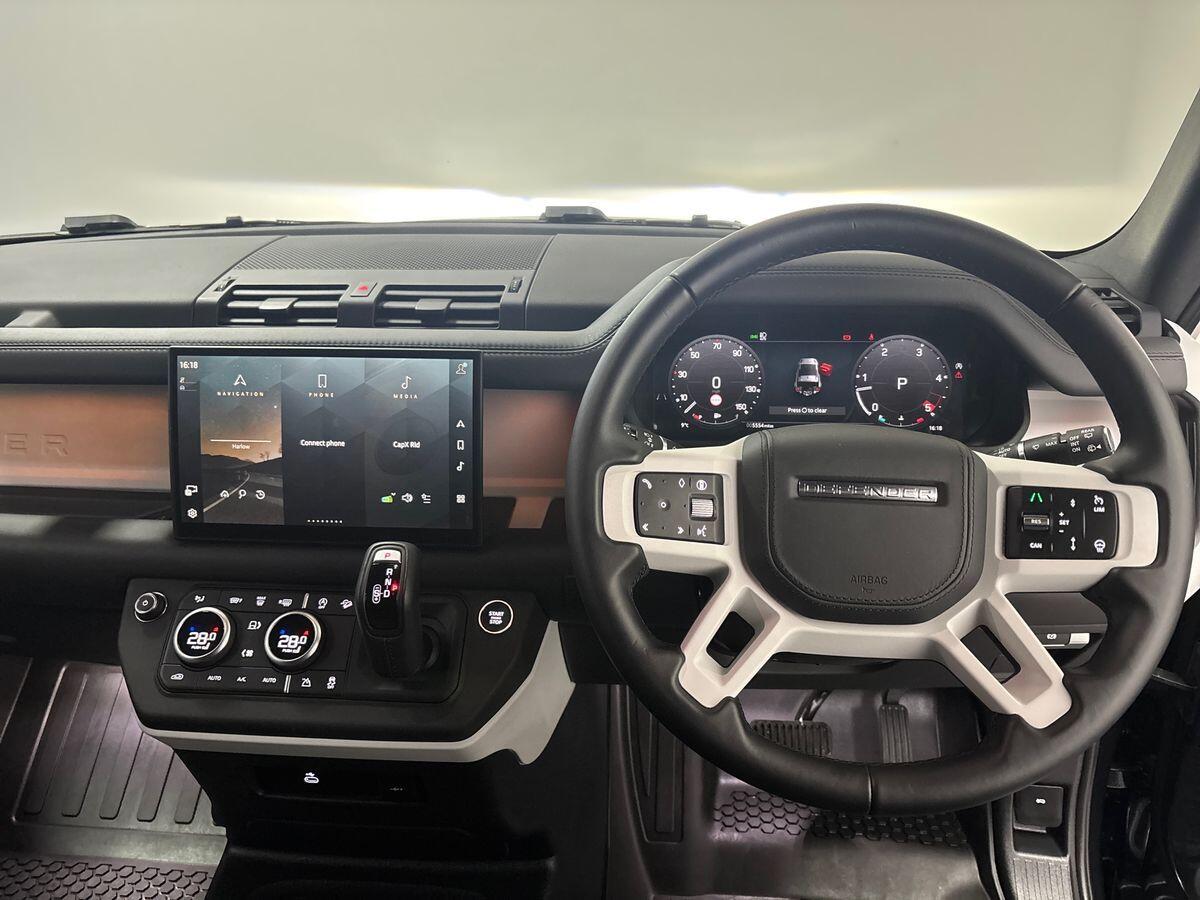 Used Land Rover Defender 90 2025 for sale - 77412331: Photo 11