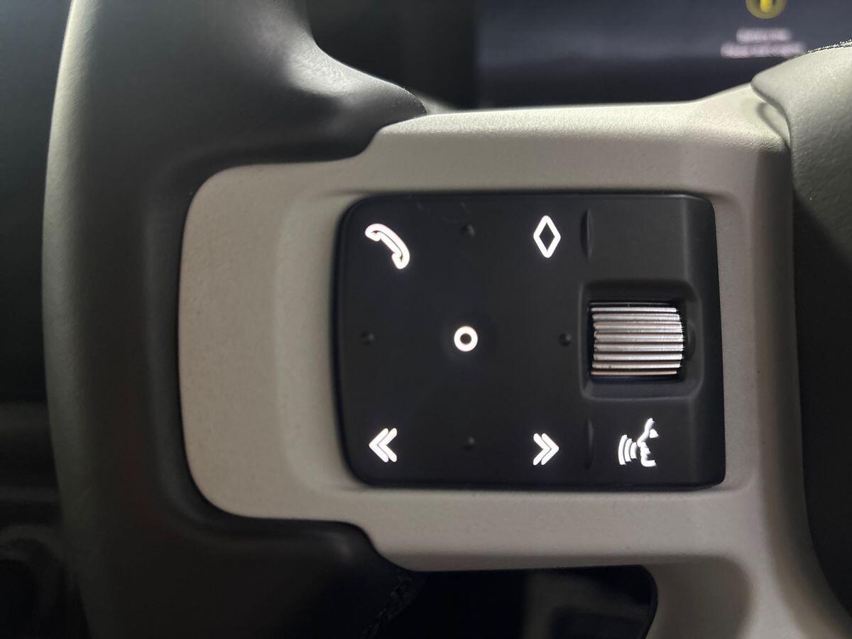 Used Land Rover Defender 90 2025 for sale - 77412331: Photo 14