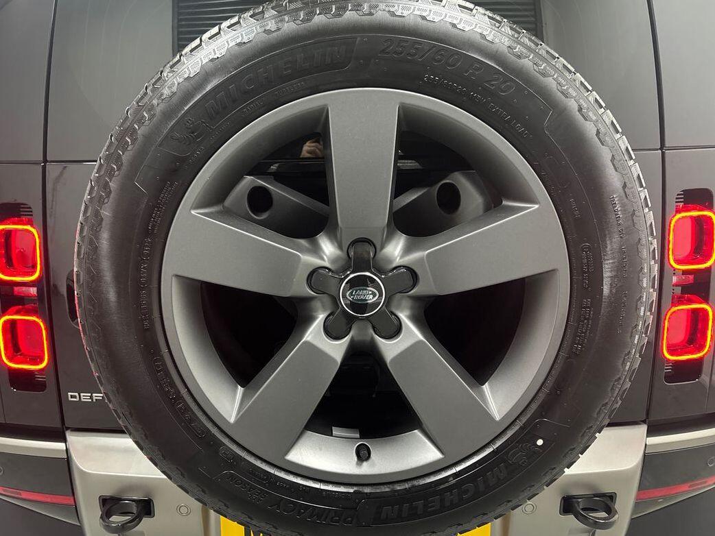 Used Land Rover Defender 90 2025 for sale - 77412331: Photo 31