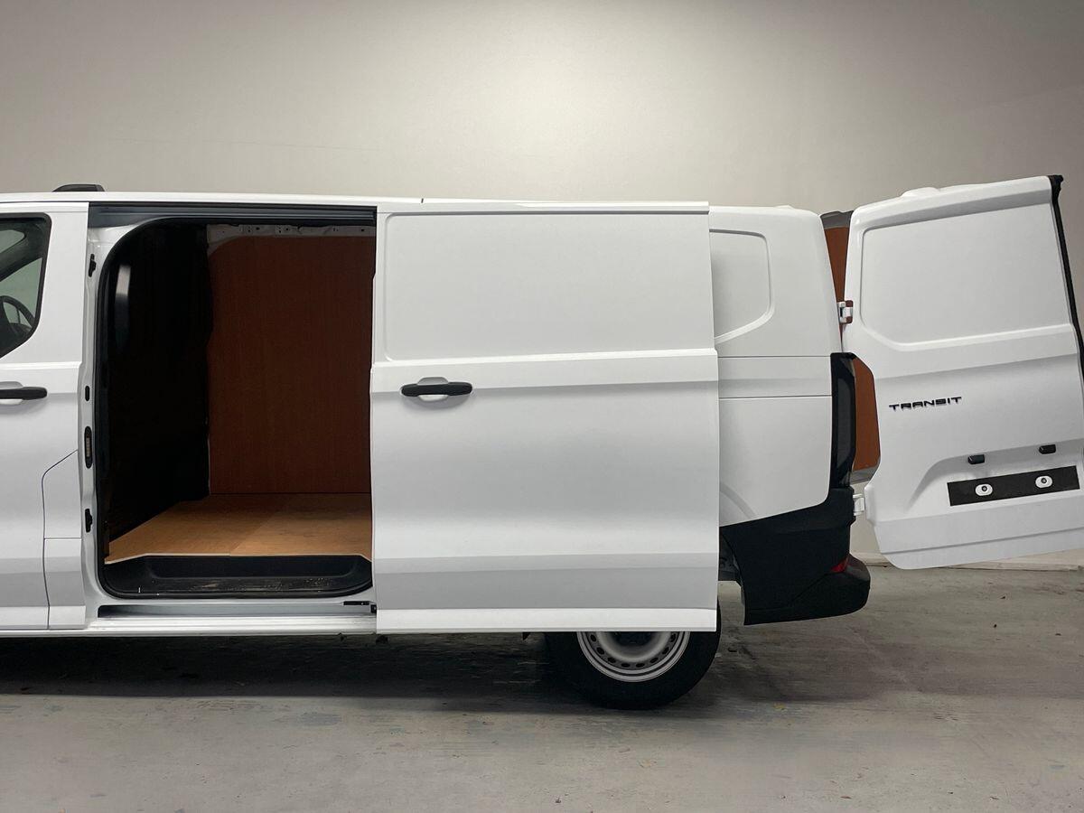 Used Ford Transit Custom 2024 for sale - 77108859: Photo 6