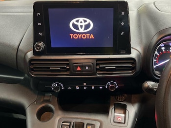 Used Toyota ProAce 2024 for sale - 77657474: Photo