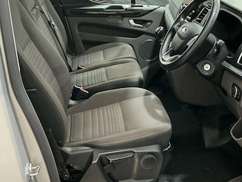Used Ford Tourneo Custom 2023 for sale - 78946876: Photo