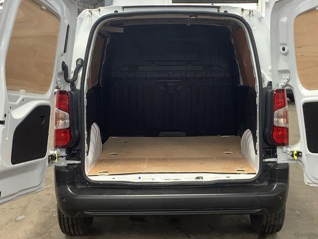 Used Vauxhall Combo 2024 for sale - 77456277: Photo 3