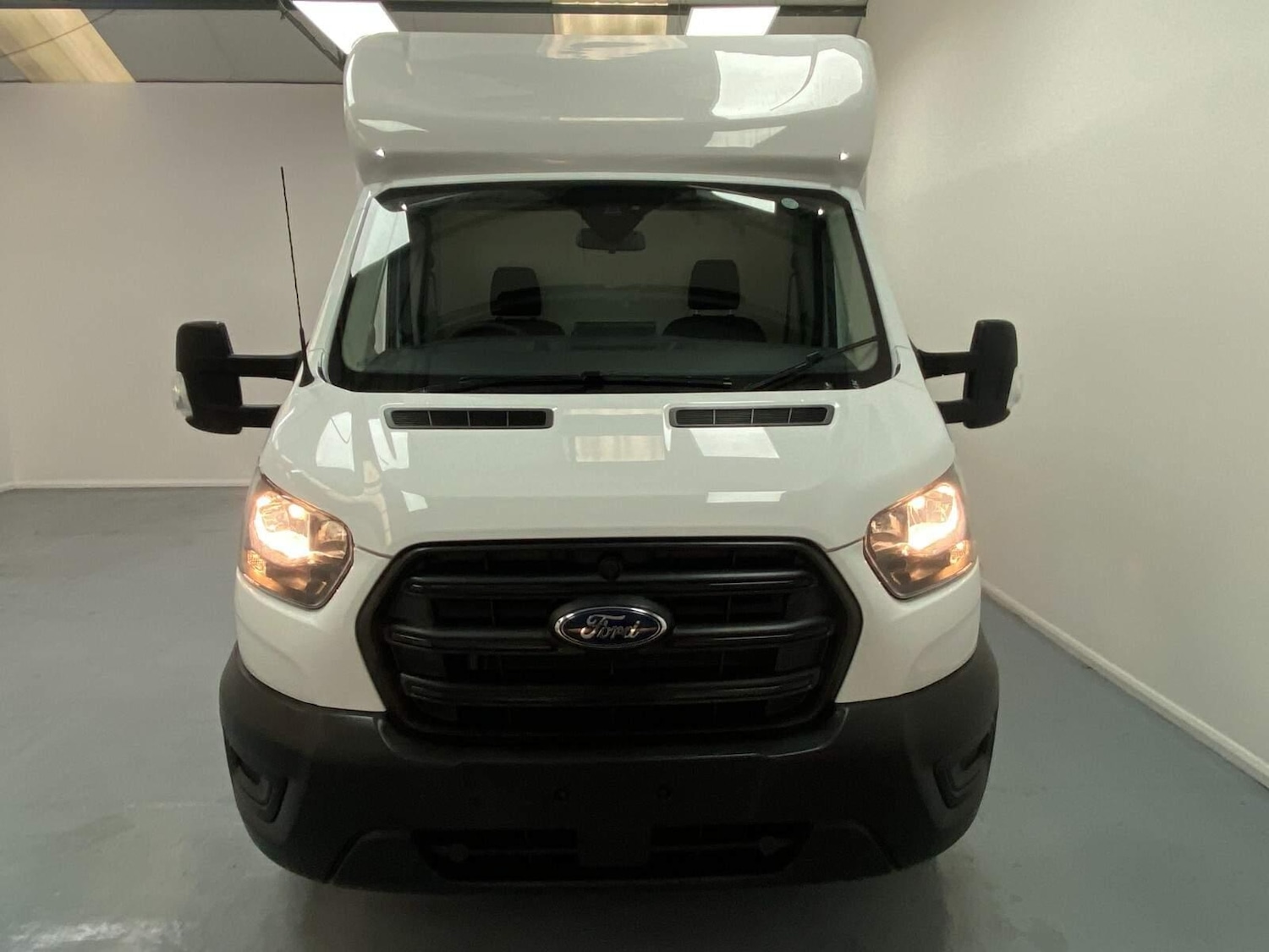 Used Ford Transit 2025 for sale - 76994788: Photo 2