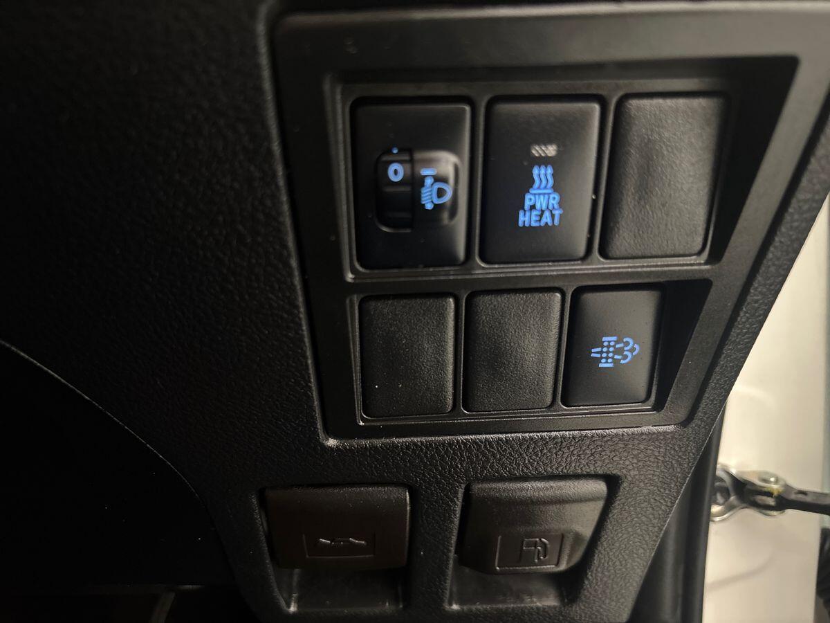 Used Toyota Hilux 2021 for sale - 77455750: Photo 25