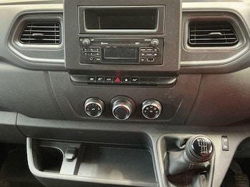 Used Nissan Interstar 2024 for sale - 78072084: Photo