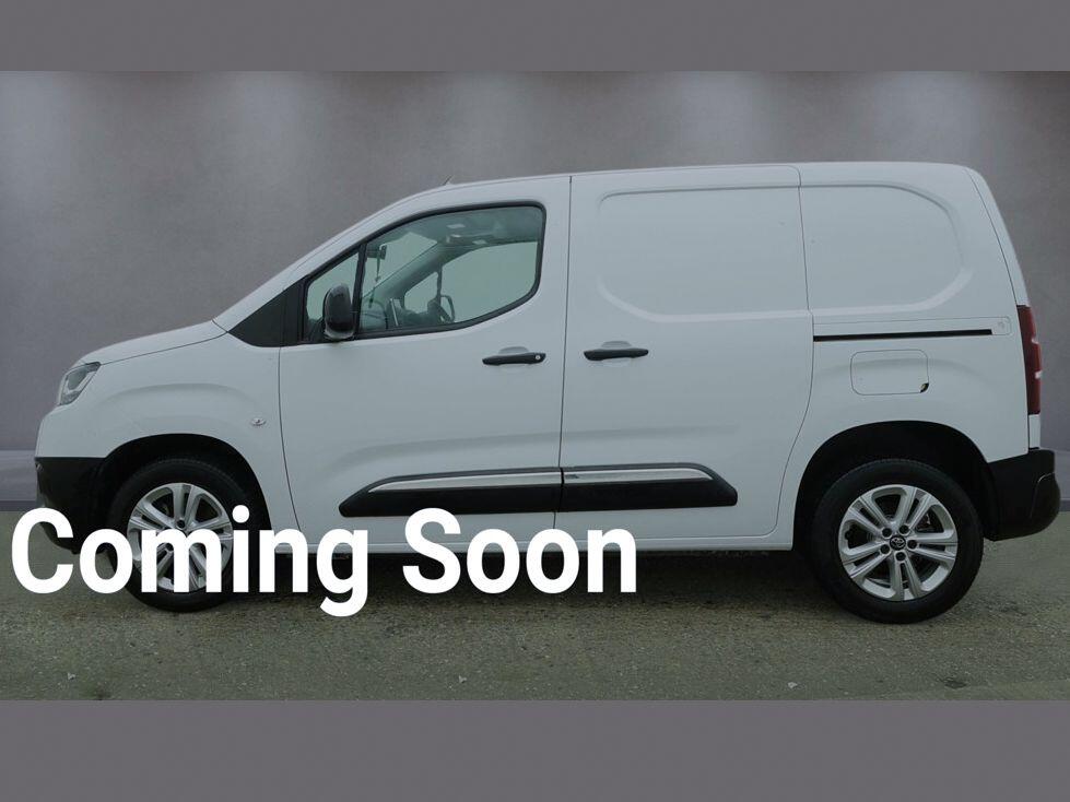 Used Toyota PROACE CITY 2024 for sale - 77550052: Photo 2