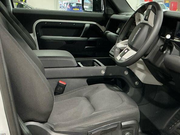 Used Land Rover Defender 2023 for sale - 78073265: Photo 6