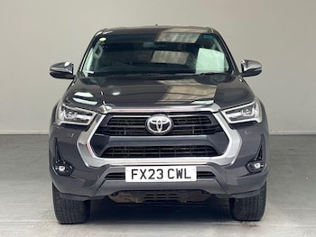 Used Toyota Hilux 2023 for sale - 76151392: Photo 2
