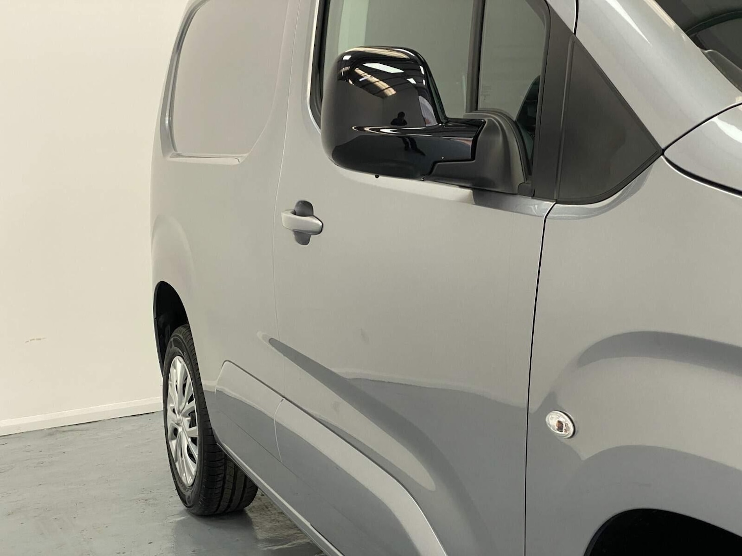 Vehicle 44