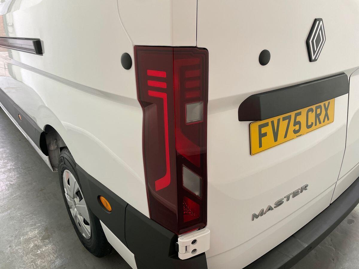 Used Renault Master for sale - 76619706: Photo 23