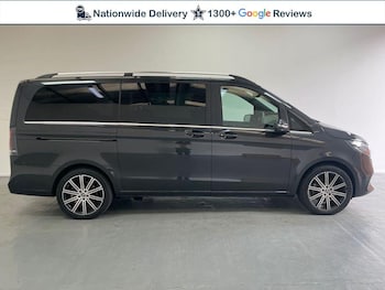 Used Mercedes-Benz V-Class 2024 for sale - 76349585: Photo