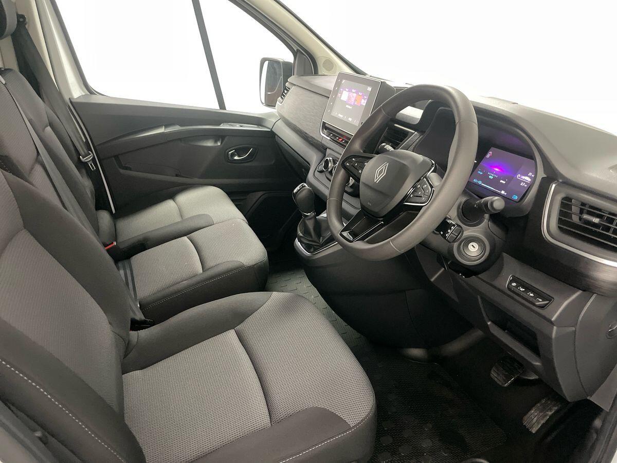 Used Renault Trafic E-Tech for sale - 77015298: Photo 11