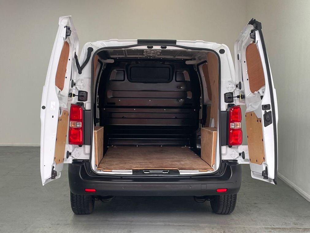 Used Vauxhall Vivaro 2024 for sale - 77229327: Photo 11