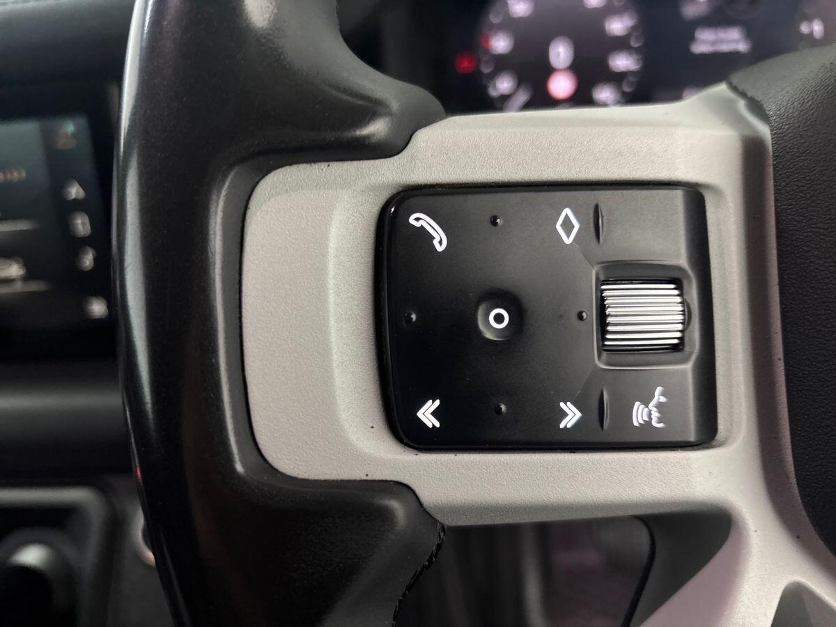 Used Land Rover Defender 110 2023 for sale - 76996541: Photo 15