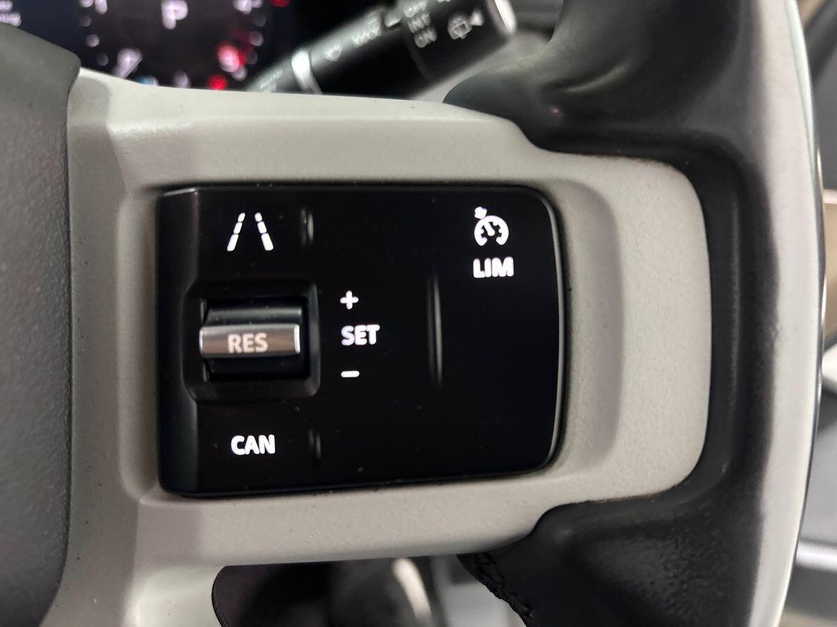 Used Land Rover Defender 110 2023 for sale - 76996541: Photo 16