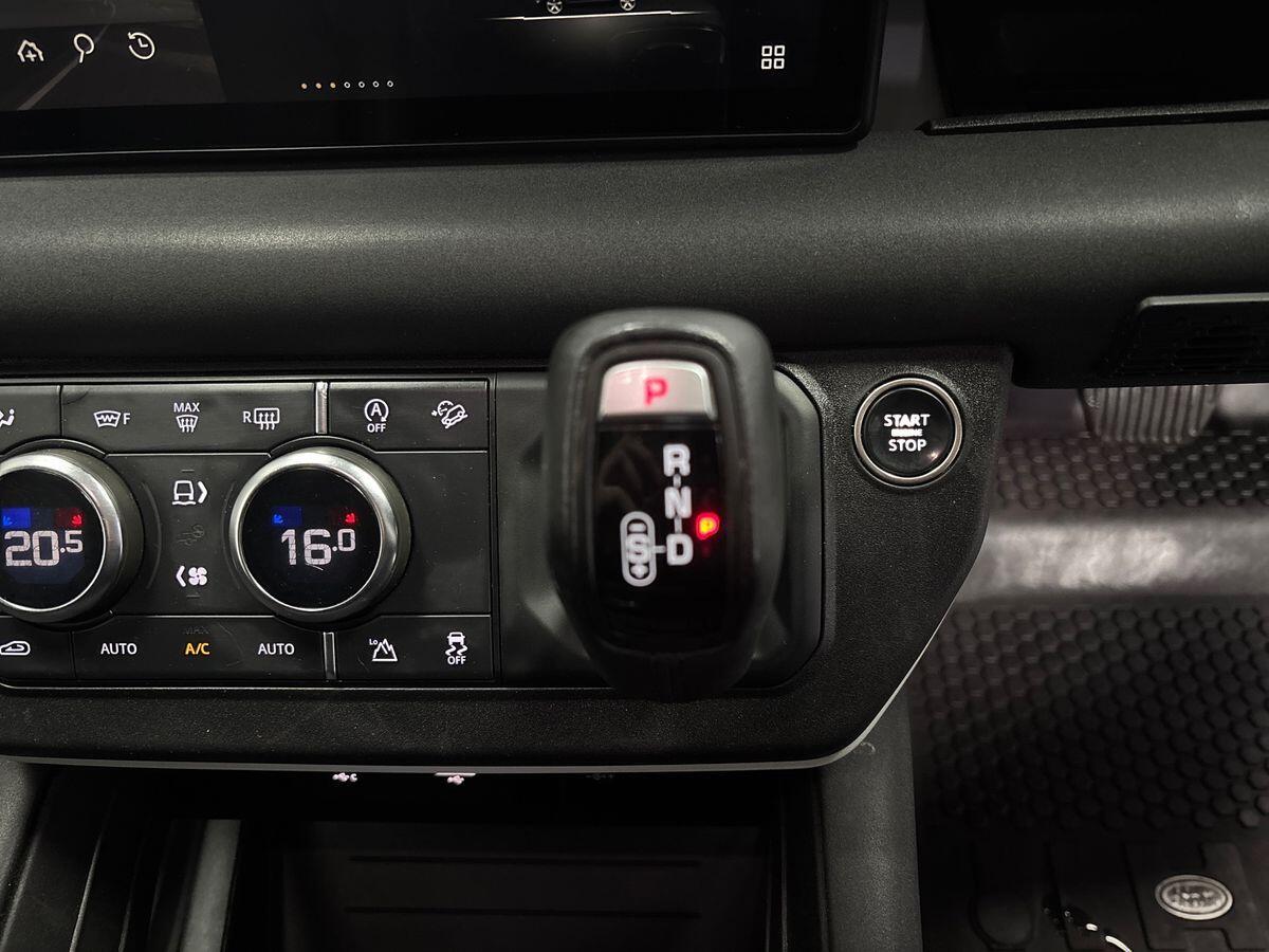 Used Land Rover Defender 110 2023 for sale - 76996541: Photo 21