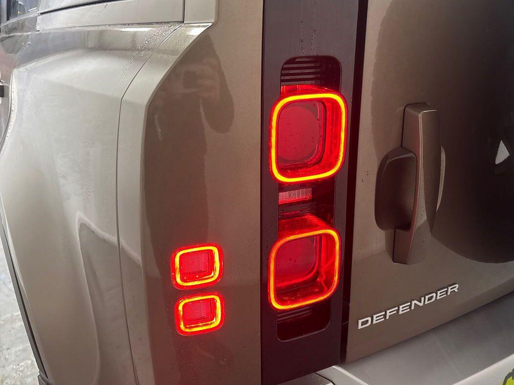 Used Land Rover Defender 110 2023 for sale - 76996541: Photo 30