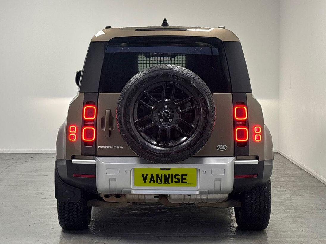 Used Land Rover Defender 110 2023 for sale - 76996541: Photo 7