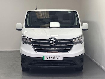 Used Renault Trafic E-Tech 2024 for sale - 76361526: Photo