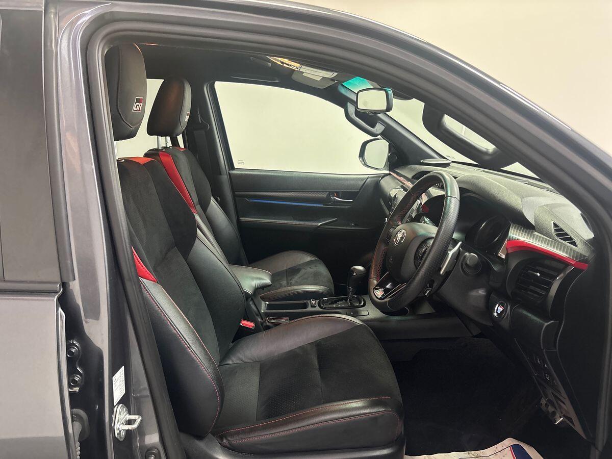 Used Toyota Hilux 2023 for sale - 77574787: Photo 10
