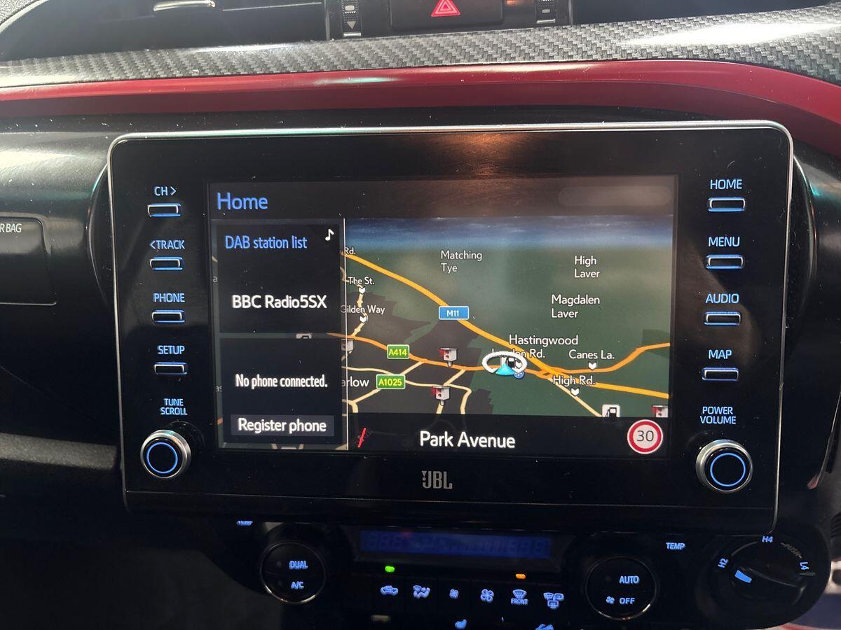 Used Toyota Hilux 2023 for sale - 77574787: Photo 14