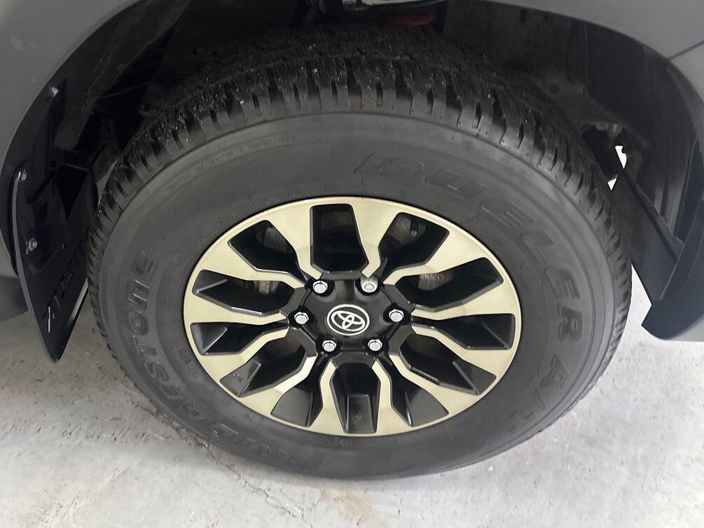 Used Toyota Hilux 2023 for sale - 77574787: Photo 24