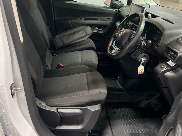 Used Toyota PROACE CITY 2024 for sale - 77549366: Photo 5
