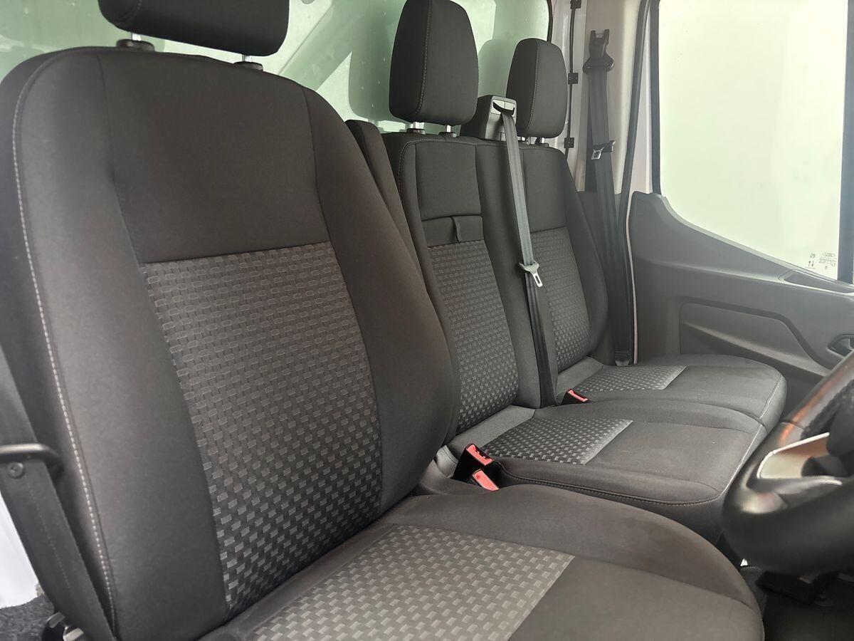 Used Ford E-Transit 2024 for sale - 76349551: Photo 8