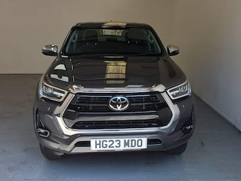 Used Toyota Hilux 2023 for sale - 79235997: Photo