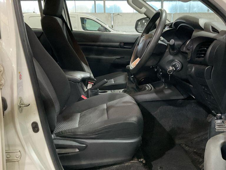 Used Toyota Hilux 2020 for sale - 76498755: Photo 8